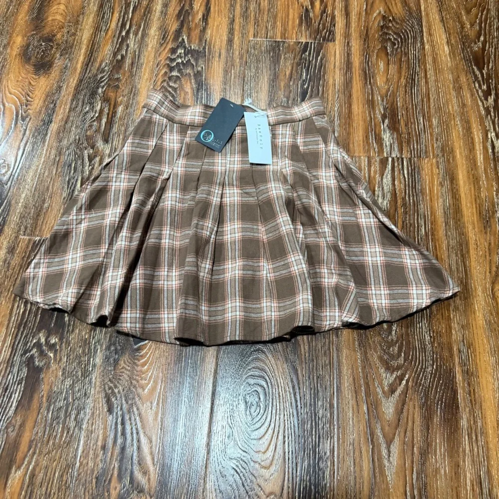 Baevely Small Plaid School Girl Skirt Womens Brown Pleated Wool Blend BK1123